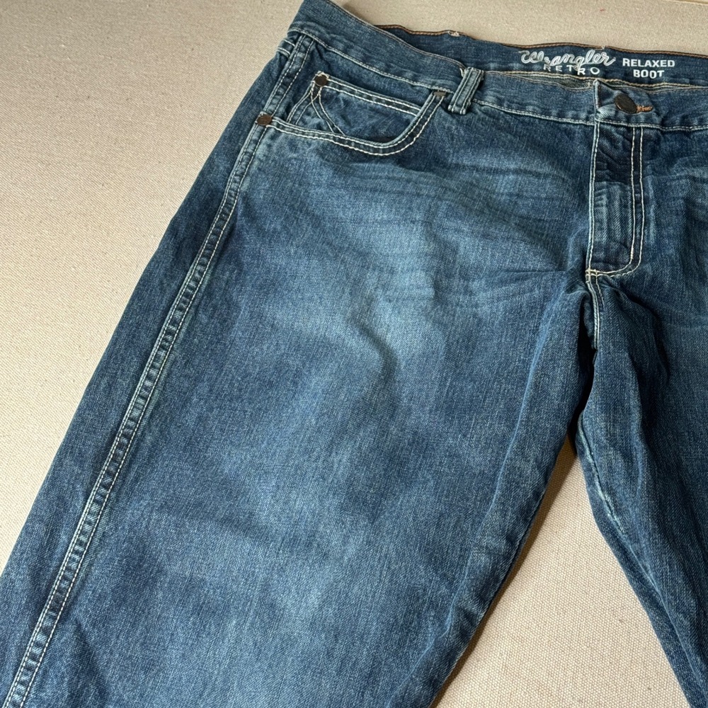 Wrangler Retro Relaxed Bootcut Jeans Mens 38x32 Medium Wash Blue Denim Western